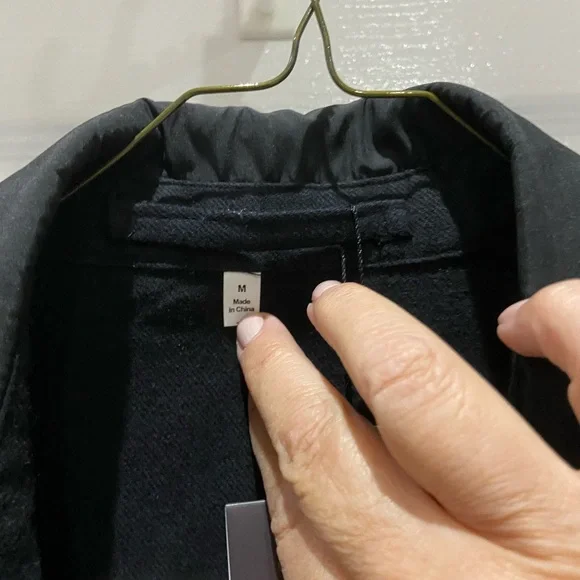 Ladies Quilted Snap Front Jacket, Black, size Medium - NWT, Fossa Apparel Brand - Picture 9 of 9